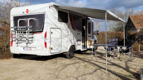 Fully equipped and ready to go. Luxury, TOP model: Bürstner (2020)