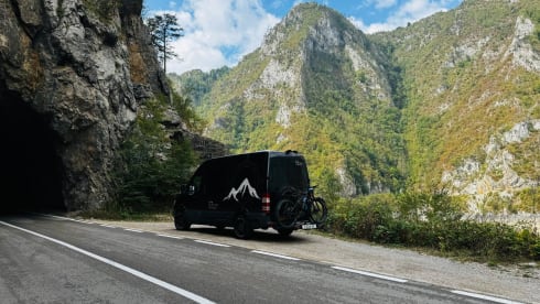 Mercedes Open Road adventure –     ADVENTURE BUSCAMPER automatic EXTRA LONG BED 165hp 