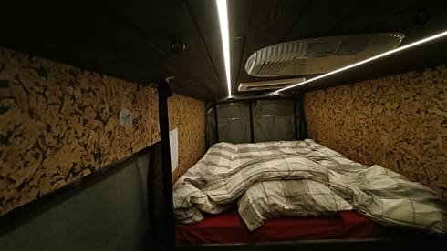 COSY off-grid bus