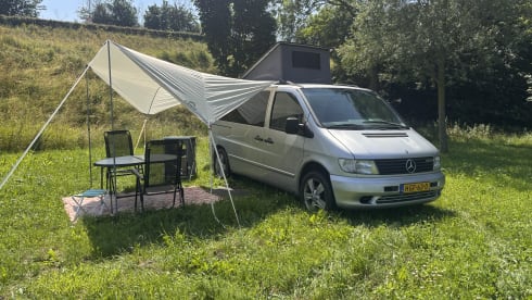 Danny de Vito – Mercedes-Benz Vito camper van 