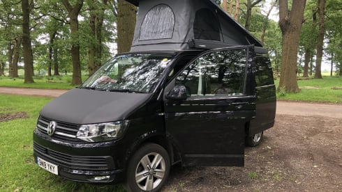 Betty – 2 berth 2018 VW Campervan