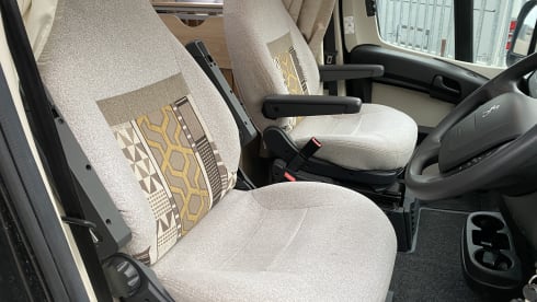4 berth Peugeot semi-integrated from 2018
