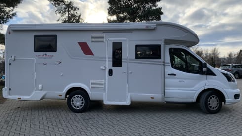 Holiday Adventure – 4p Roller Team semi-integrated uit 2022