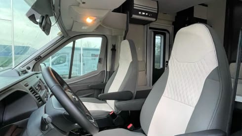 Roller 84 – ROLLER TEAM 284TL 5PERS. AUTOMATIQUE 2023 ENTIÈREMENT ÉQUIPÉE!