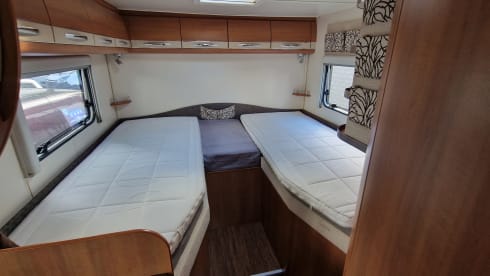 C14 – Hobby -Toscane met lage enkele bedden