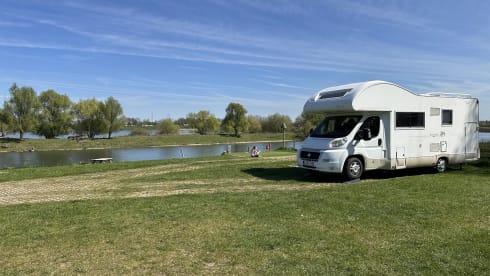 5p - Gezellige familiemobilhome met stabelbed. 