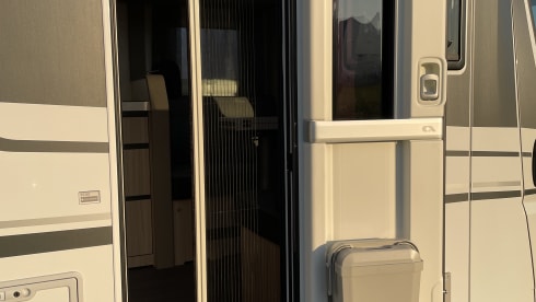 Adria Compact DL AUTOMATIC