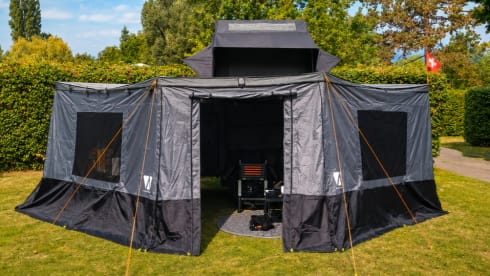 W R A N G L E R . – Jeep Wrangler Rubicon avec remorque tout-terrain en option RS Camp ES-3 (<750 kg)