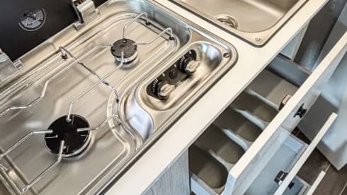 4p volledig uitgeruste campervan - NIEUW!