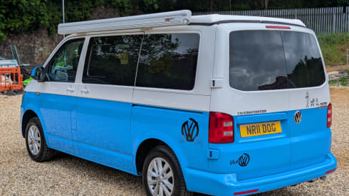 Victor – 4 berth Volkswagen campervan from 2017