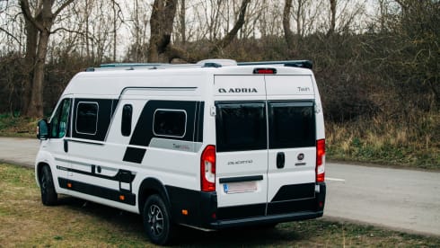 Goditi la tua libertà nel nostro nuovissimo camper ADRIA.