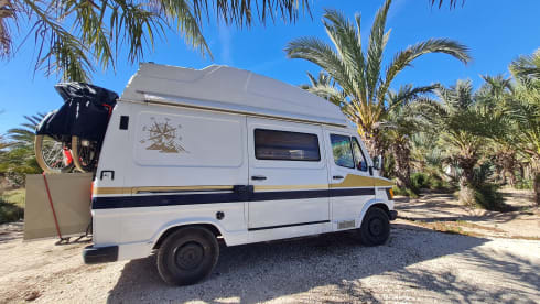 Mille  – Mille in Sweden tough oldtimer Mercedes Marco Polo