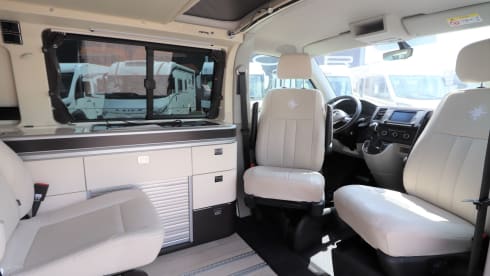 Chic VW Westfalia Kepler Six