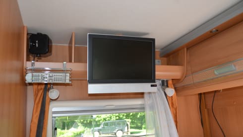very nice large camper for rent note C driver's license