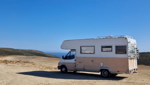 Camper Lua – 5p Ford alcove uit 1999
