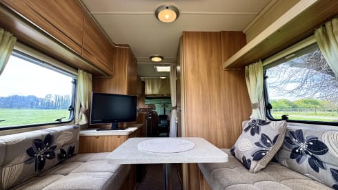 Molly – 6 berth Swift alcove from 2011