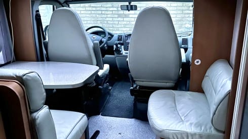 Mooie en comfortabele Weinsberg camper 