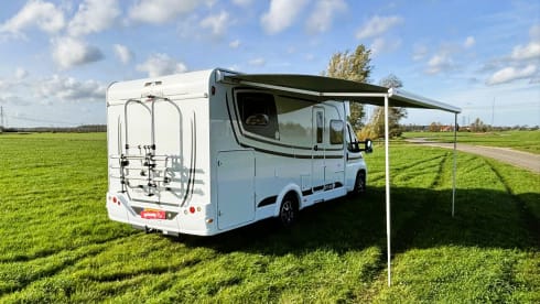 Mooie Fiat half-integraal camper