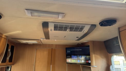 Honeybee  – Volkswagen semi-intégré 2 places de 2008