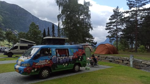 Groovy – Unique 2p camper van from 1999