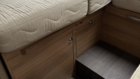 Family Camper with 5 belts, 5 sleeping places and complete inventory 