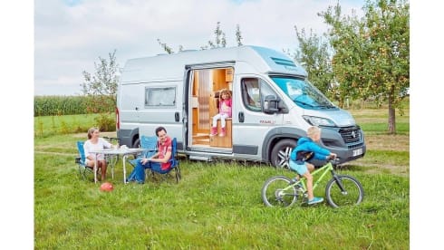 Dreamer – Dreamer Rapido Family Van Select 250