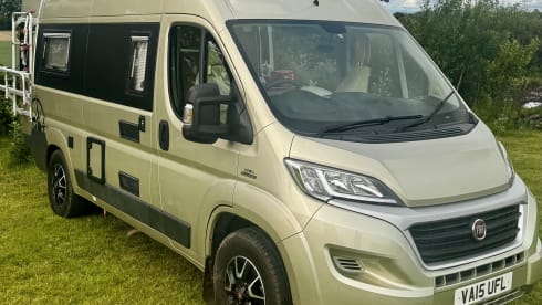 Rolling Retreat ✨ – Stunning 2 berth Fiat campervan 