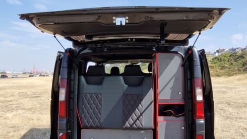 Victor – 4 Schlafplätze, anderes Wohnmobil aus dem Jahr 2015