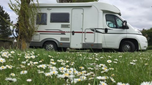 Comfortable 3 to 4 person Adria Sport 573 DF.