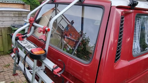 2p Volkswagen bus from 1983