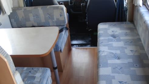Mel – 5 berth Fiat Family Motorhome  6 seats with belts