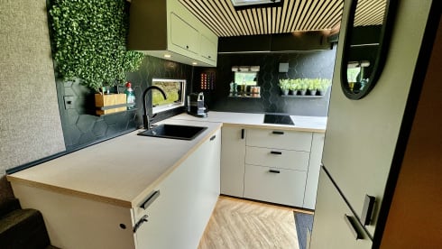 Boaz  – 2p Citroën campervan from 2018