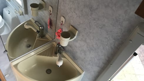 Neat 4 person camper