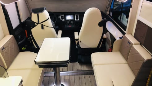 McOscar – NEW and spacious motorhome.