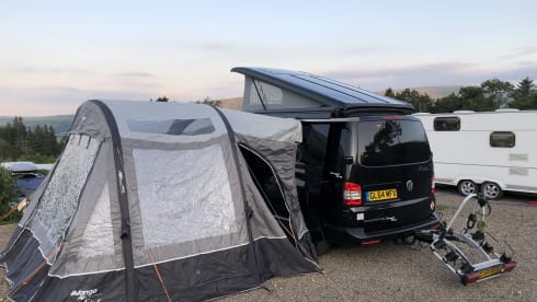 Camper King – 4 berth Volkswagen campervan from 2014