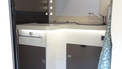 Coast Roller  – 4p Chausson semi-integrated uit 2016