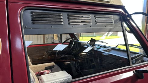 Woodie woodstocker – 2p Volkswagen campervan uit 1984