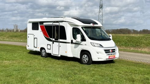 Fijne Bürstner voor 2 personen