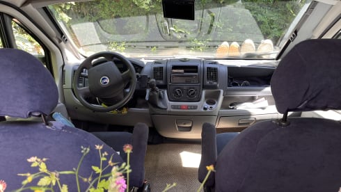Jelbe – Rapido half integrated Two to four persons.