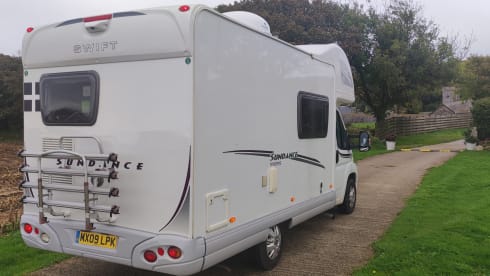 Poldark –  Uks most southerly 4 berth family motorhome