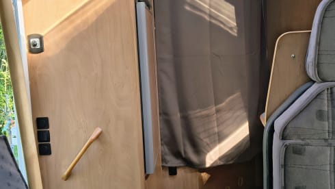 Unique, peaceful family camper for 4 people.