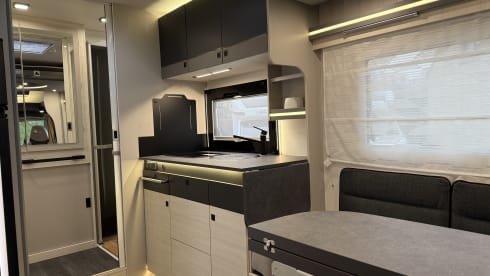Challenger 260 – Challenger 260 Graphite Ultimate - AUTOMATIC 2025