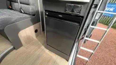 VanCation – Ford Trekker S-camper met 4 slaapplaatsen 