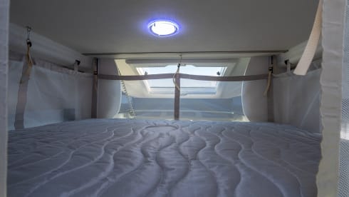 Chausson 1 – Beautiful, spacious camper with automatic transmission and fantastic layout