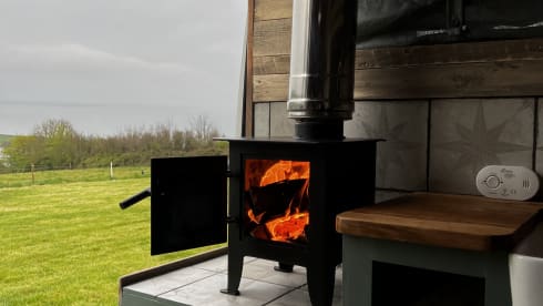 Joy – Log burner campervan 