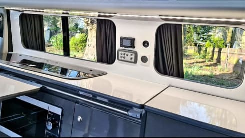 STIRLING  – 4 berth Volkswagen bus from 2015
