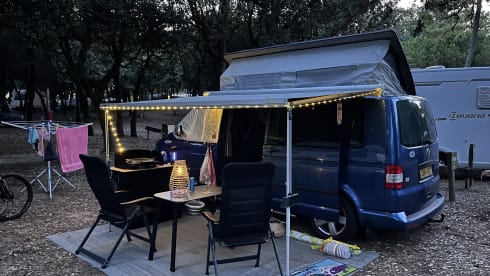 Dora – Camper Volkswagen a 2 posti letto del 2014