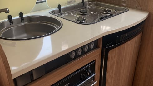 3 Berth 4 Belted Seats Carado semi-integrated from 2016 