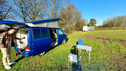 Smurf – 4p Volkswagen bus from 2001