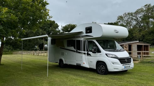 6 Berth Fiat Alcove 2020